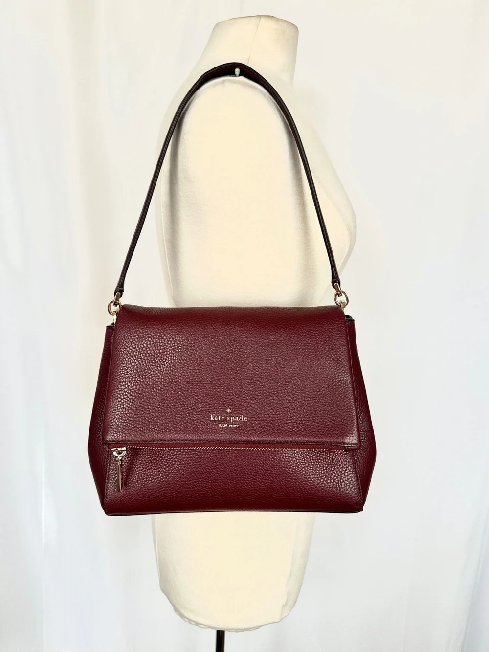 KATE SPADE LEILA MEDIUM FLAP PEBBLED LEATHER SHOULDER BAG IN CHERRYWOOD EUC